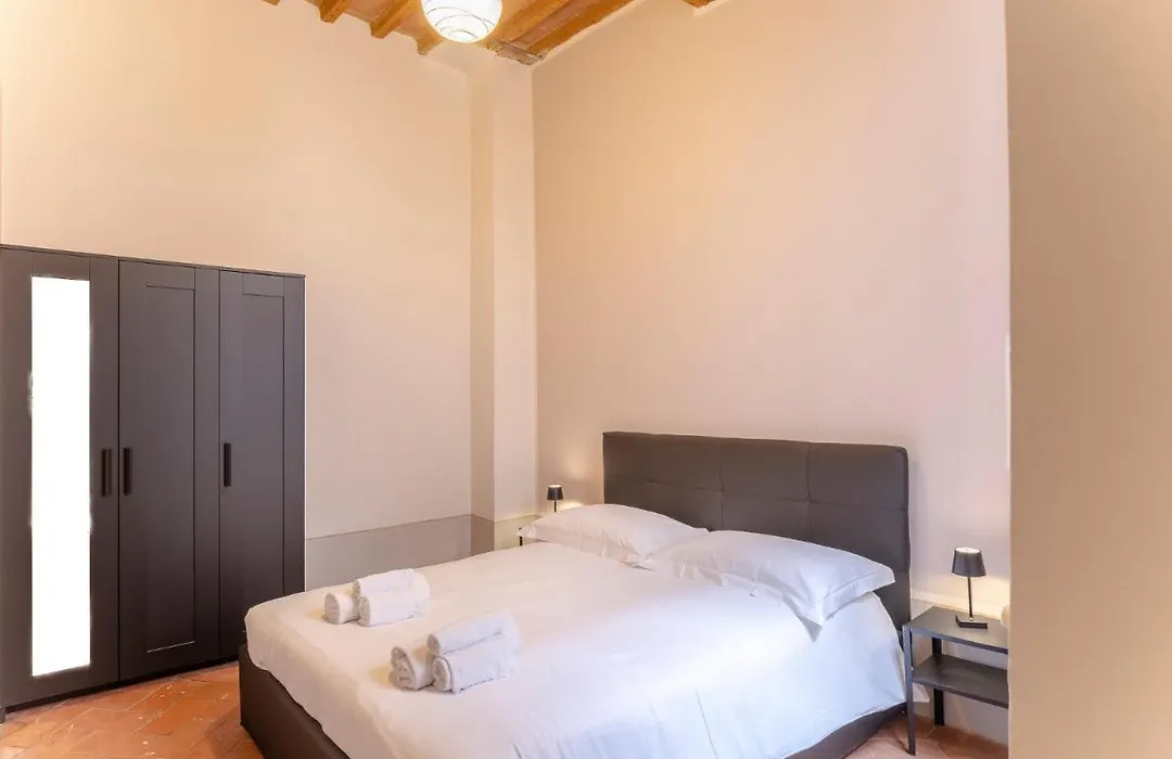 Centro Sant'Ambrogio Flat-1